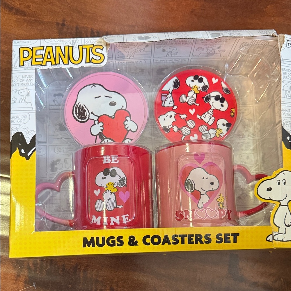 Peanuts Red and Pink Snoopy Mugs & Coasters Set